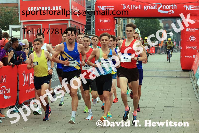 Mens 2024 UK Athletics 5k Road Champs., Newcastle/Gateshead Quayside.  Photo: David T. Hewitson/Sports for All Pics